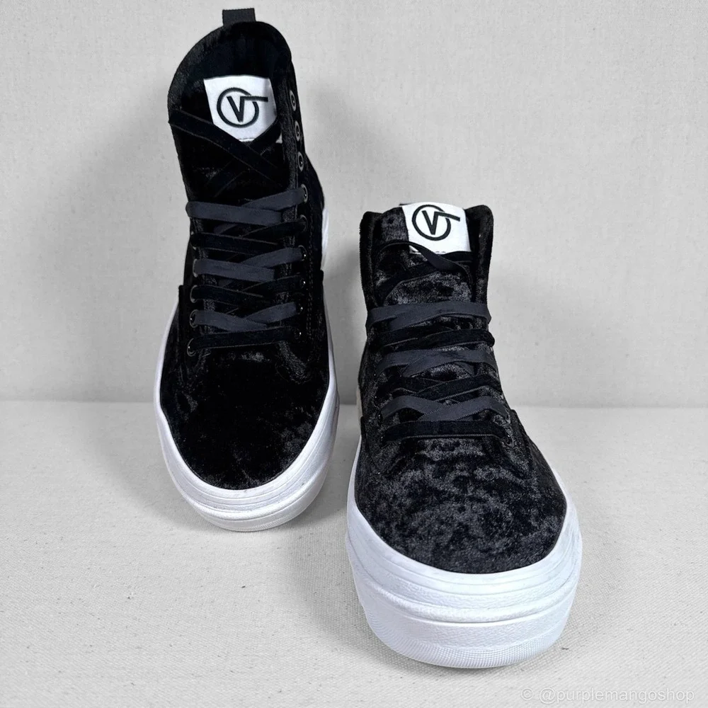NWOT‎ VANS Sentry WC Crushed Velvet Platform Sneakers | Black | Womens | 6.5